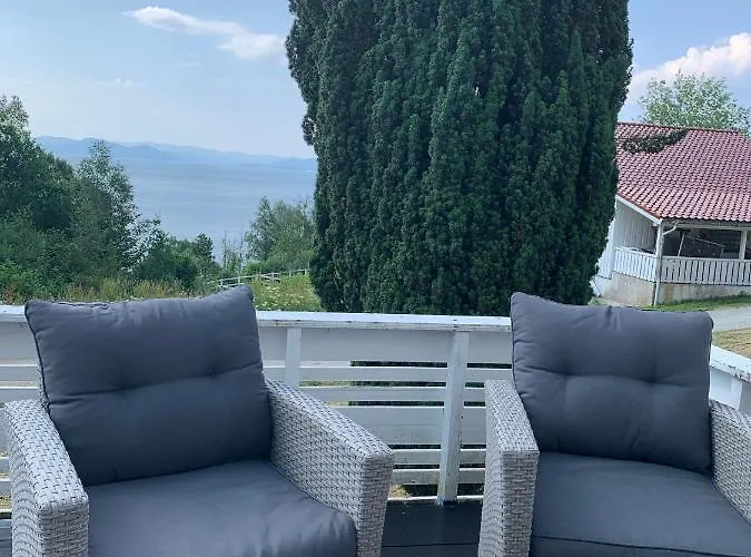 Moldegaard - A * Moldegard